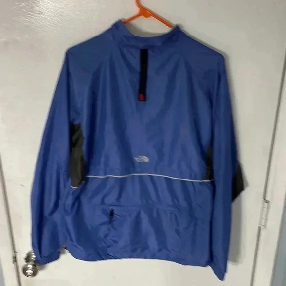 The north face stow away windbreaker - Picture 4 of 9